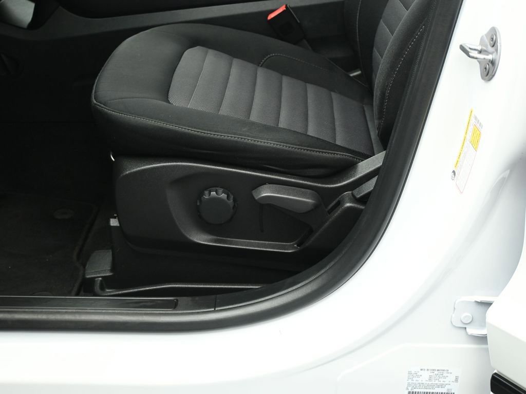 Certified 2023 Ford Edge SE w/ Black Appearance Package image 37