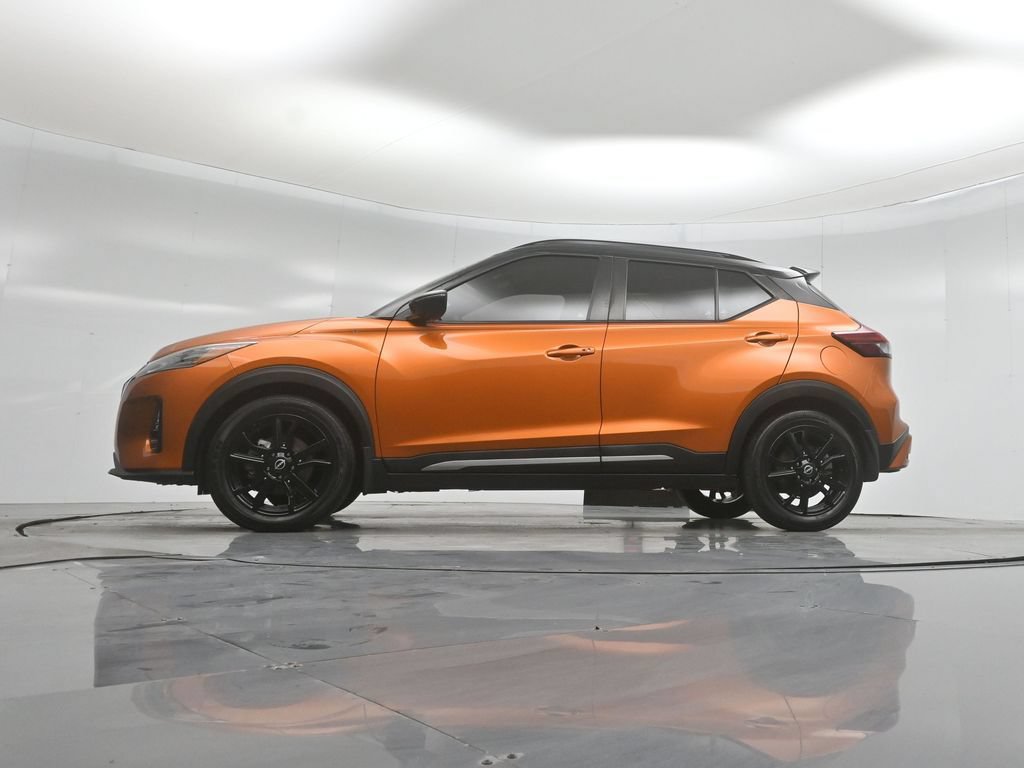 Used 2023 Nissan Kicks SR FWD image 50