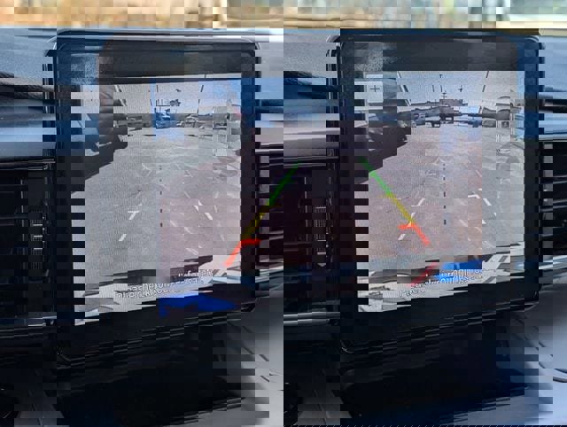 Certified 2022 Ford Explorer XLT w/ Equipment Group 202A image 15