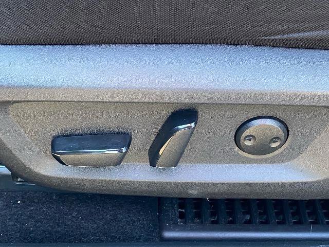 Used 2023 Nissan Rogue SV image 13