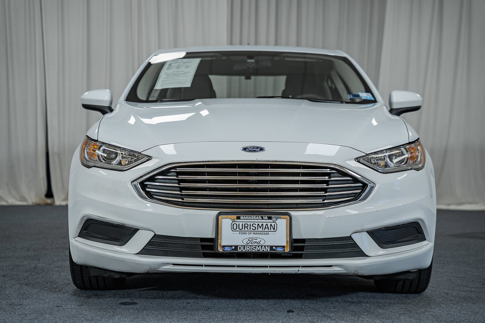 Certified 2017 Ford Fusion SE FWD image 2