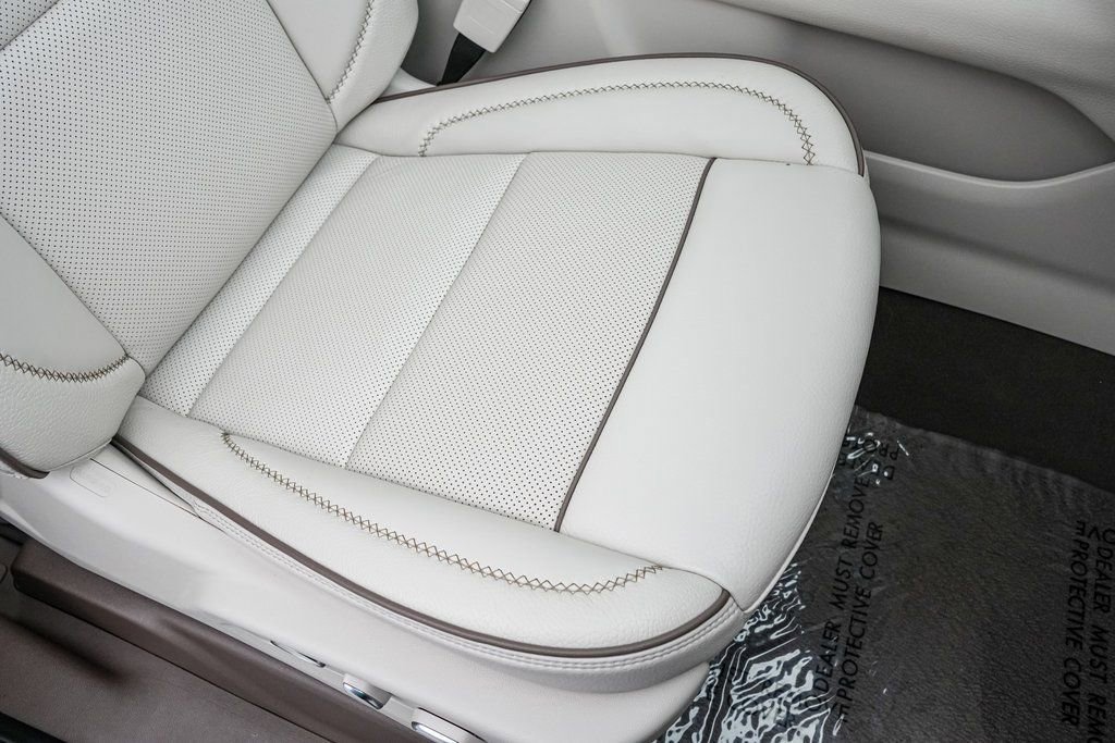 Used 2024 GMC Yukon XL Denali w/ Denali Reserve Package image 31