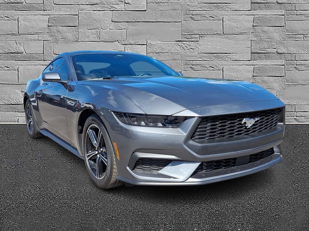 Certified 2025 Ford Mustang Coupe RWD image 2