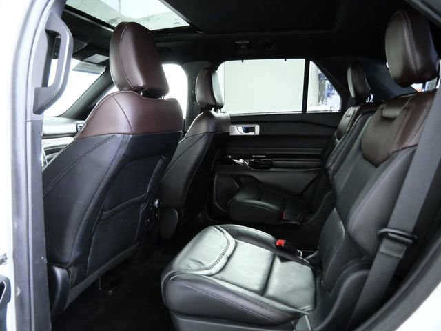 Certified 2021 Ford Explorer Platinum w/ Equipment Group 601A image 13