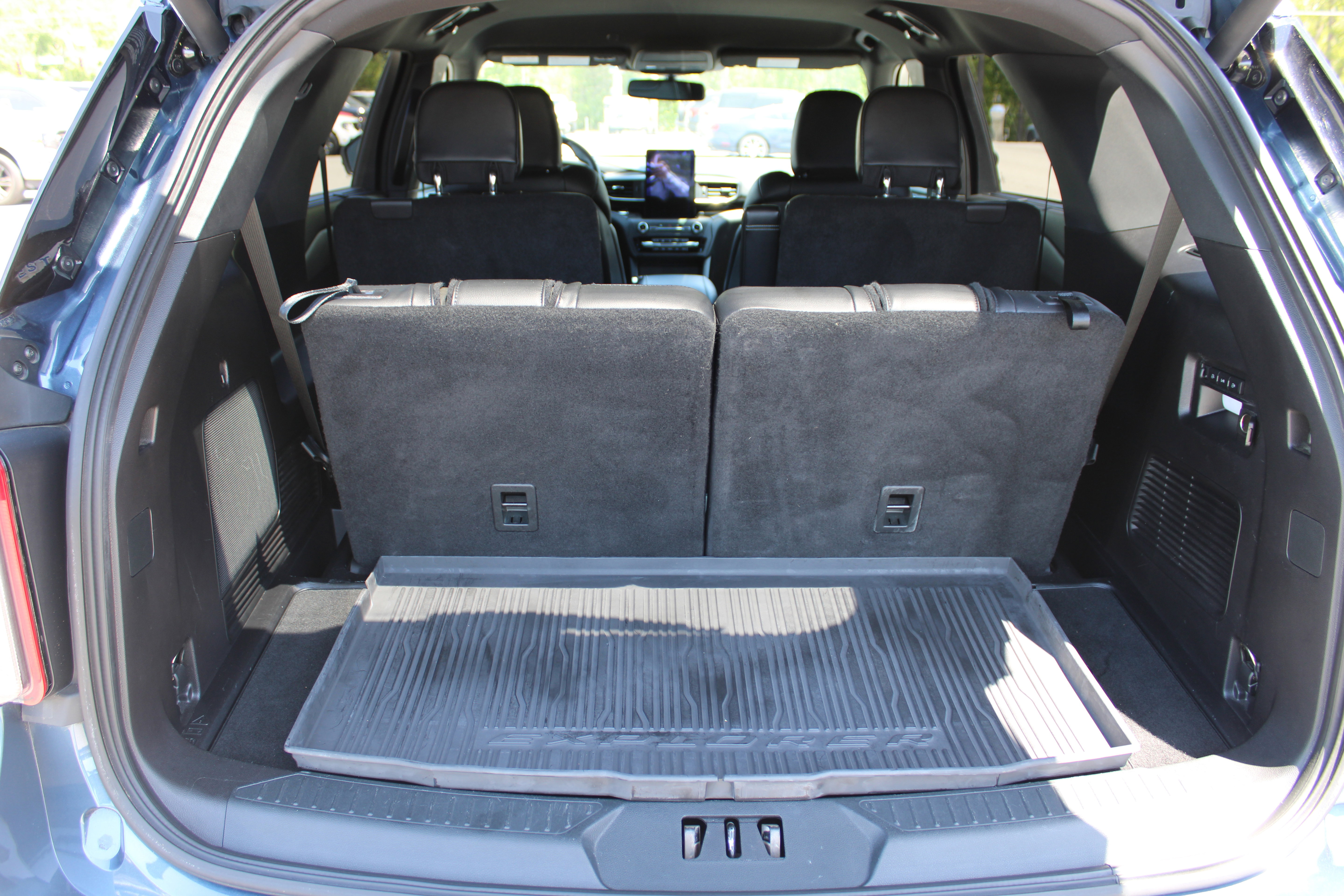 Certified 2020 Ford Explorer ST w/ Premium Technology Package AWD/4WD image 14