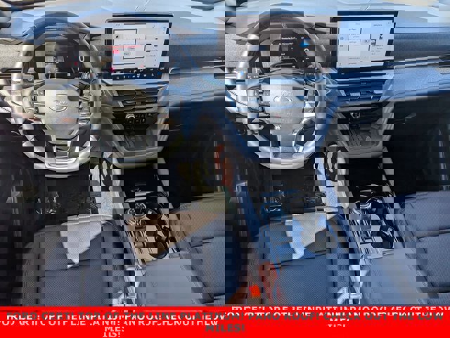 Certified 2025 Ford Explorer Platinum w/ LUX Leather Package image 24