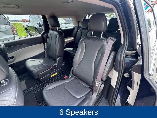 Used 2024 Kia Carnival LX FWD image 13