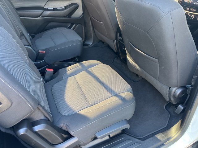 Used 2022 Chevrolet Traverse LT image 32