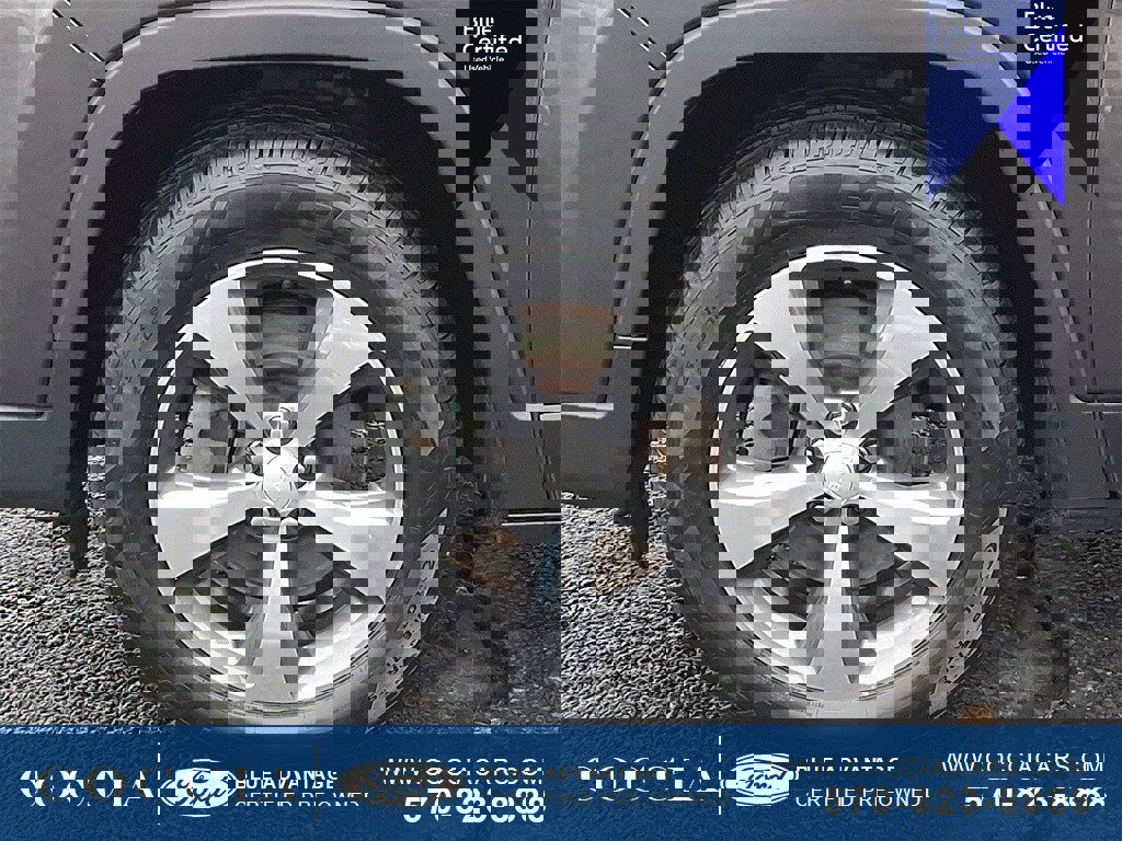 Used 2019 Jeep Cherokee Limited image 8