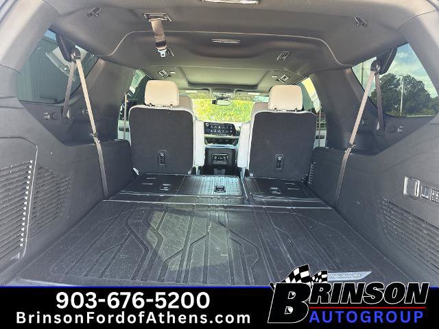 Used 2025 Chevrolet Suburban Premier w/ Sun And Tow Package AWD/4WD image 10
