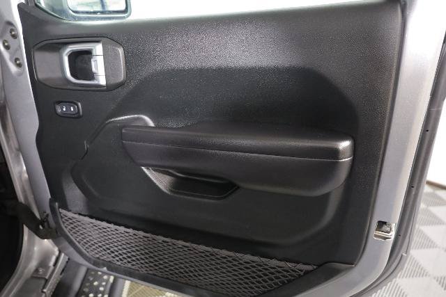Used 2020 Jeep Gladiator Rubicon AWD/4WD image 28