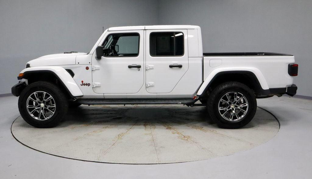 Used 2023 Jeep Gladiator Mojave w/ LED Lighting Group AWD/4WD image 8