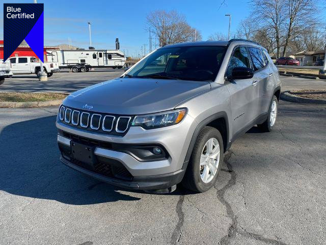 Used 2022 Jeep Compass Latitude image 1