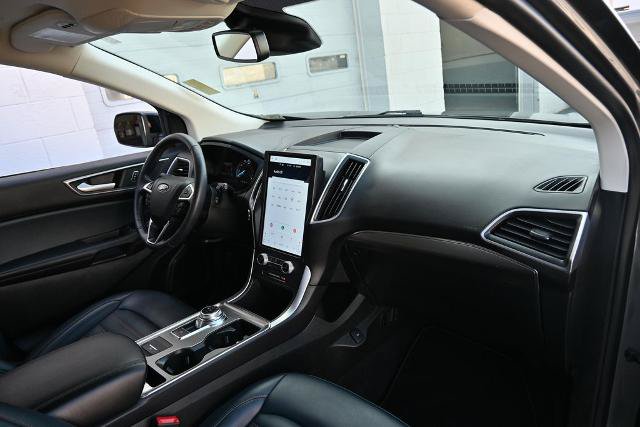 Certified 2022 Ford Edge SEL w/ Sport Appearance Package AWD/4WD image 21