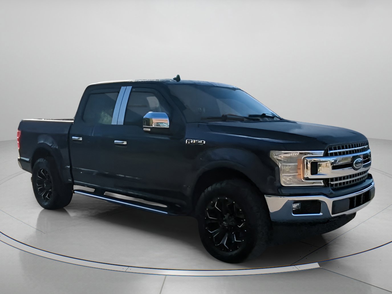 Certified 2019 Ford F150 XLT w/ Equipment Group 302A Luxury image 27