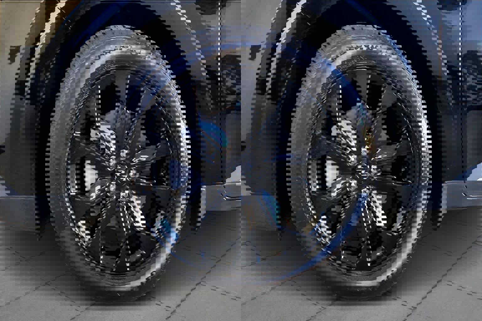 Used 2022 Kia Carnival SX Prestige image 12