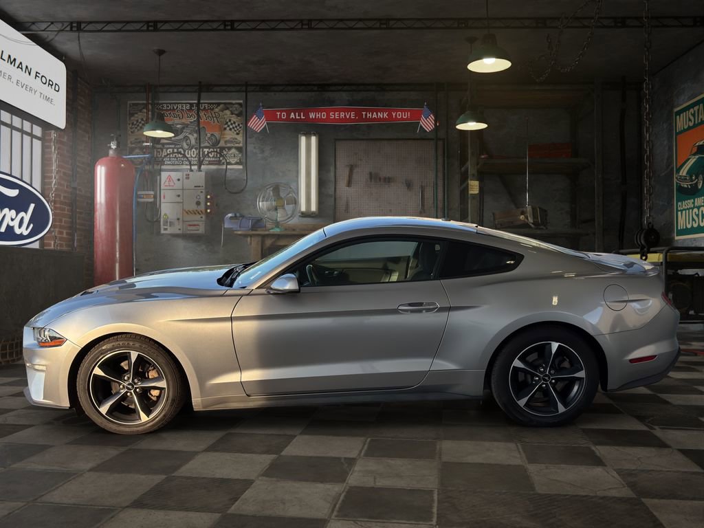 Certified 2020 Ford Mustang Coupe RWD image 3