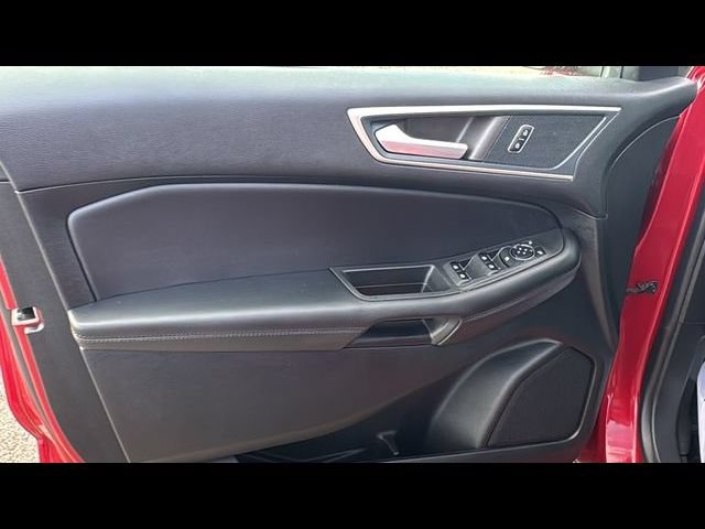 Certified 2023 Ford Edge SEL w/ Convenience Package AWD/4WD image 9