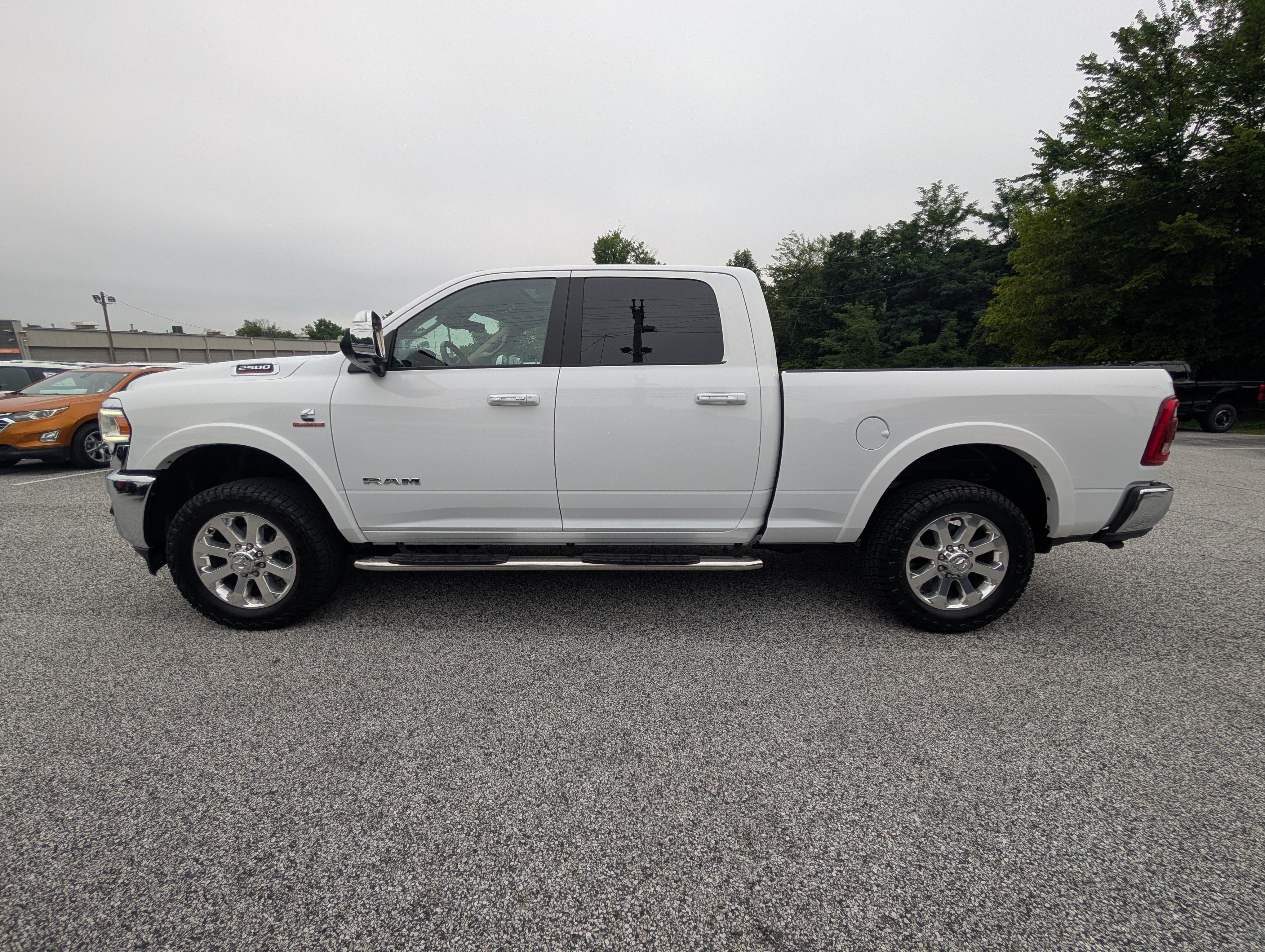 Used 2022 RAM 2500 Laramie AWD/4WD image 3