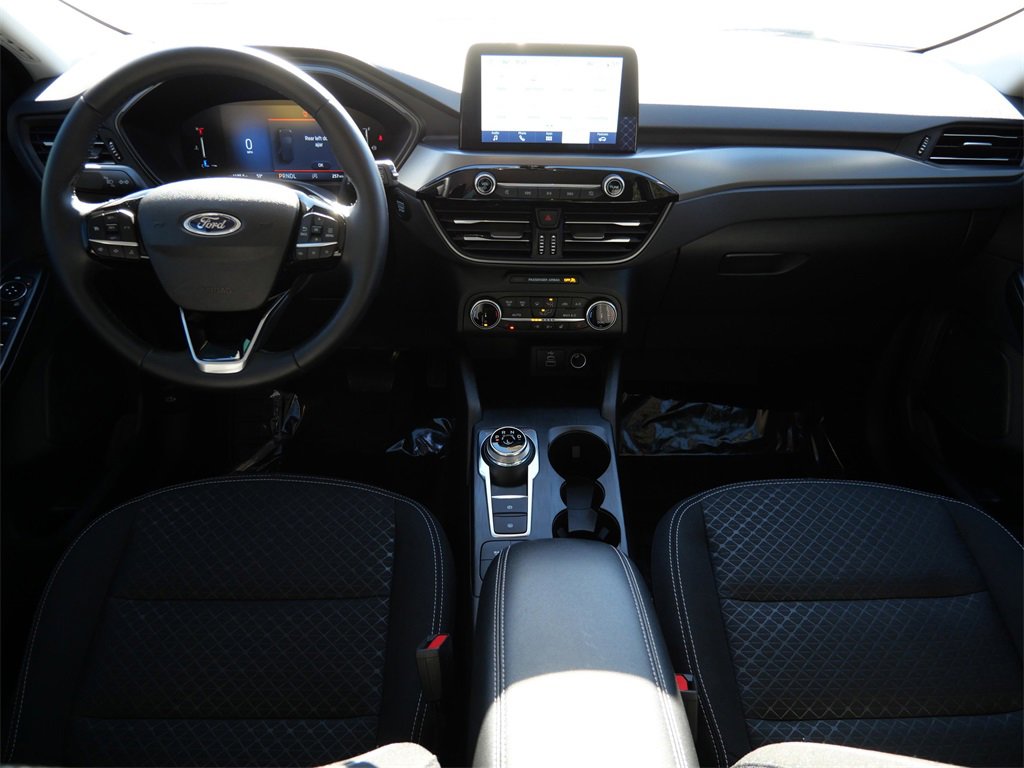 Certified 2025 Ford Escape Active w/ Cold Weather Package image 12