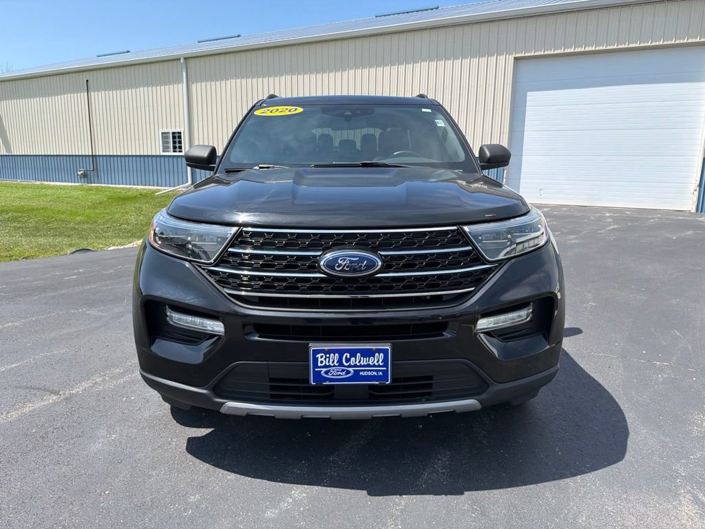 Certified 2020 Ford Explorer XLT w/ Equipment Group 202A AWD/4WD image 9
