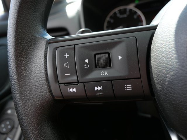 Used 2024 Nissan Rogue SV FWD image 19