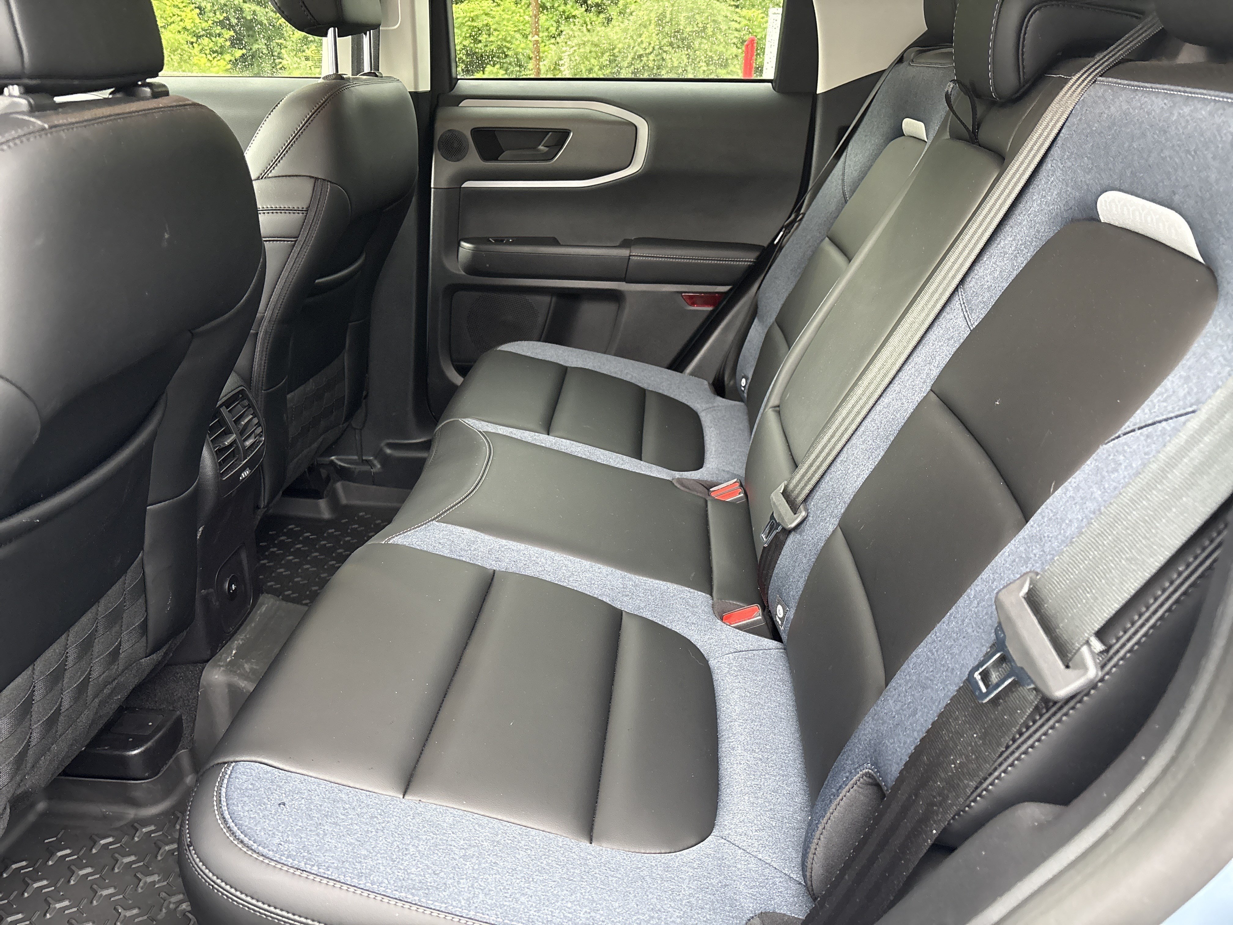 Certified 2025 Ford Bronco Sport Outer Banks w/ Outer Banks Tech Package+ AWD/4WD image 13