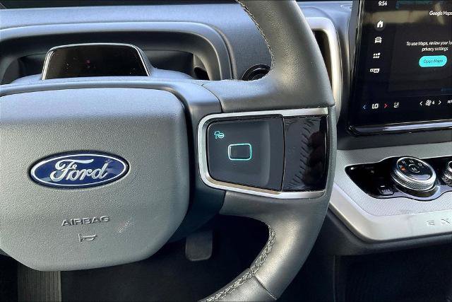 Certified 2025 Ford Expedition Active AWD/4WD image 12