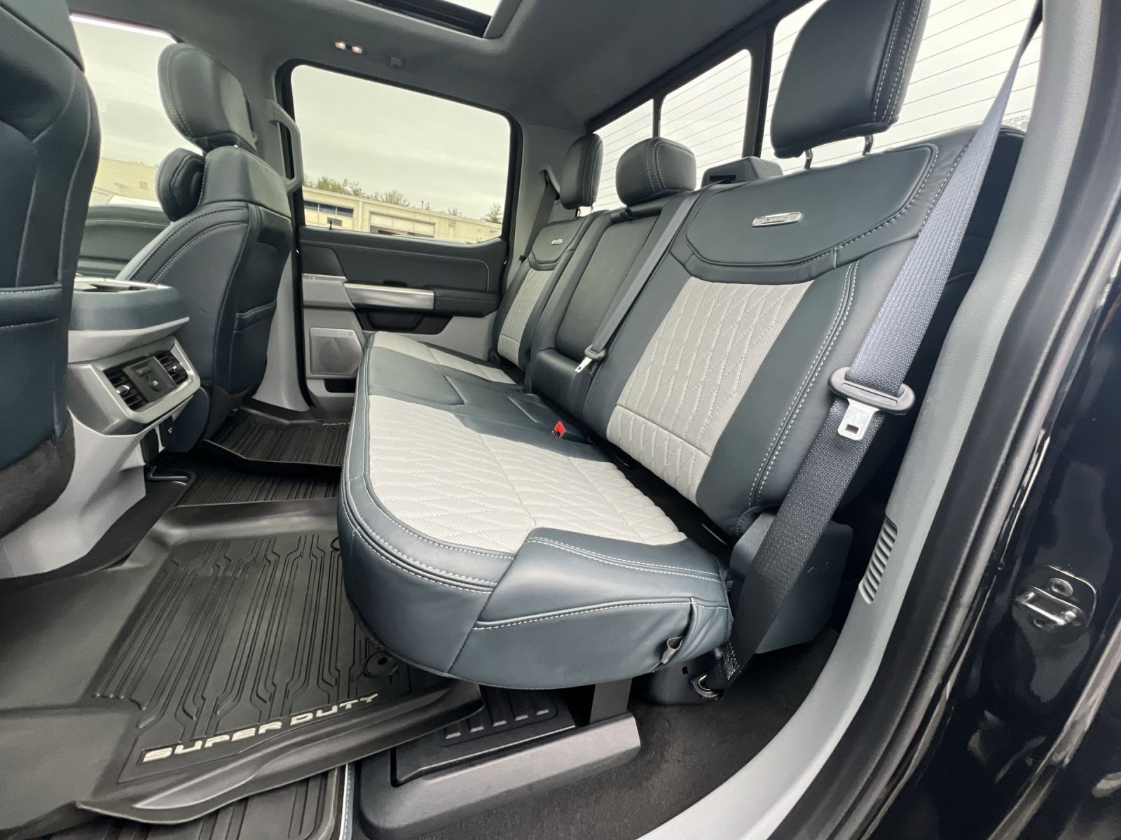 Certified 2024 Ford F350 Limited w/ FX4 Off-Road Package image 25