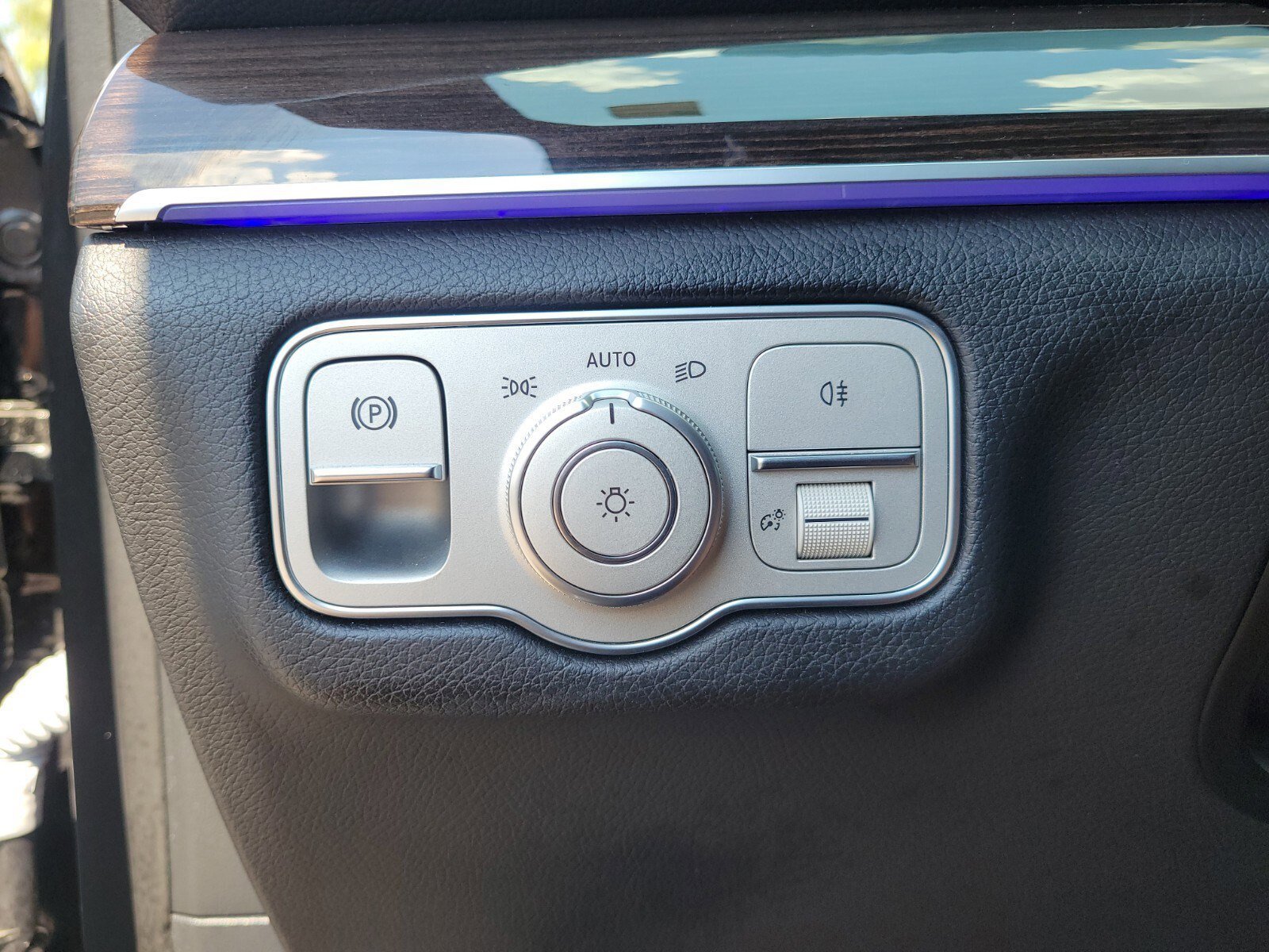 Used 2024 Mercedes-Benz GLE 350 4MATIC w/ 3rd Row Seat Package image 23