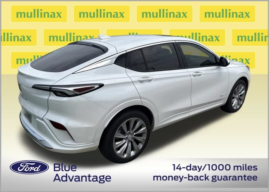 Used 2025 Buick Envista Avenir FWD image 3