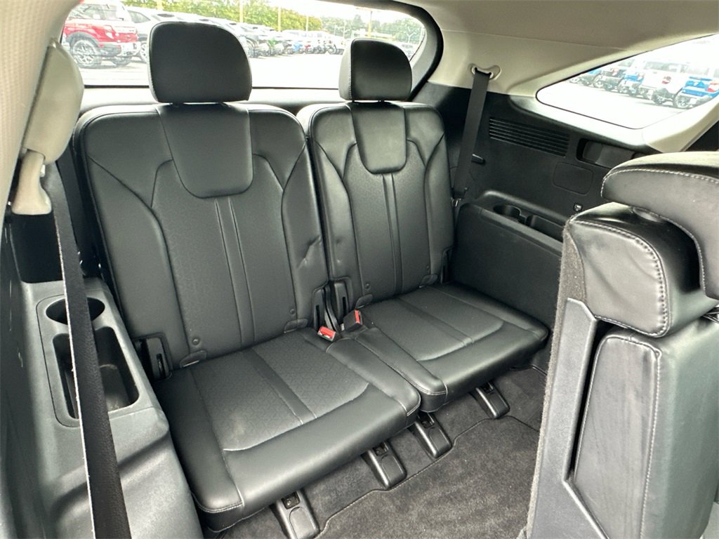 Used 2023 Kia Sorento S w/ Panoramic Sunroof Package image 18