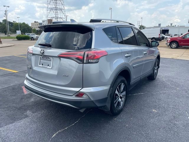 Used 2018 Toyota RAV4 XLE FWD image 7