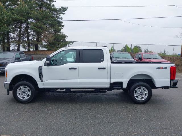 Certified 2025 Ford F250 XLT w/ Snow Plow Prep Package AWD/4WD image 5