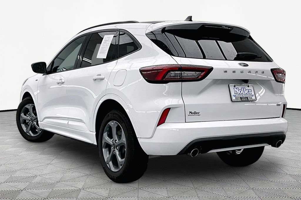 Certified 2023 Ford Escape ST-Line w/ Equipment Group 301A FWD image 13