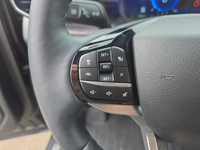 Certified 2023 Ford Explorer Platinum w/ Technology Package AWD/4WD image 19