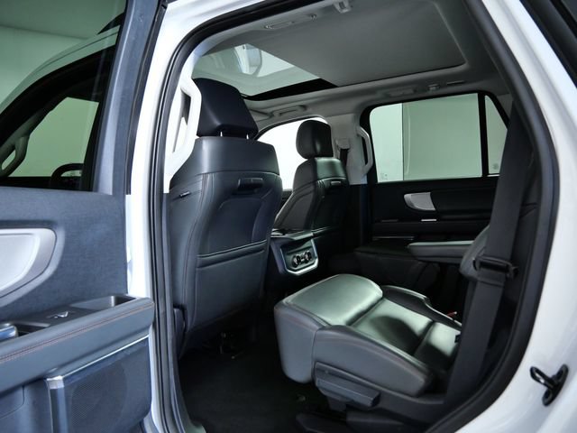 Certified 2025 Ford Expedition Active AWD/4WD image 14