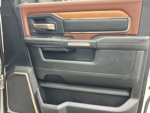 Used 2019 RAM 3500 Limited w/ Max Tow Package image 24