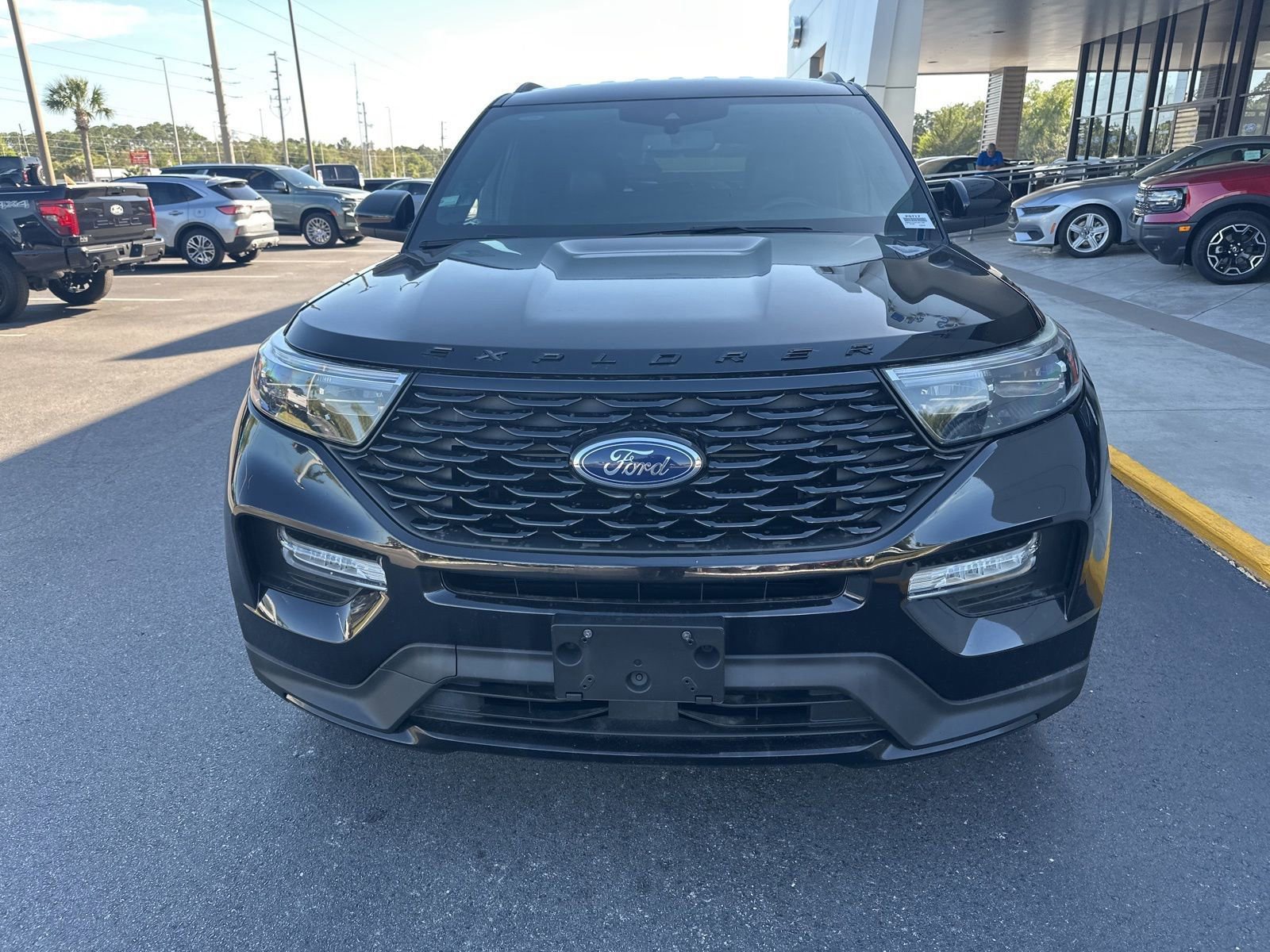Certified 2023 Ford Explorer ST-Line w/ Class IV Trailer Tow Package RWD image 2