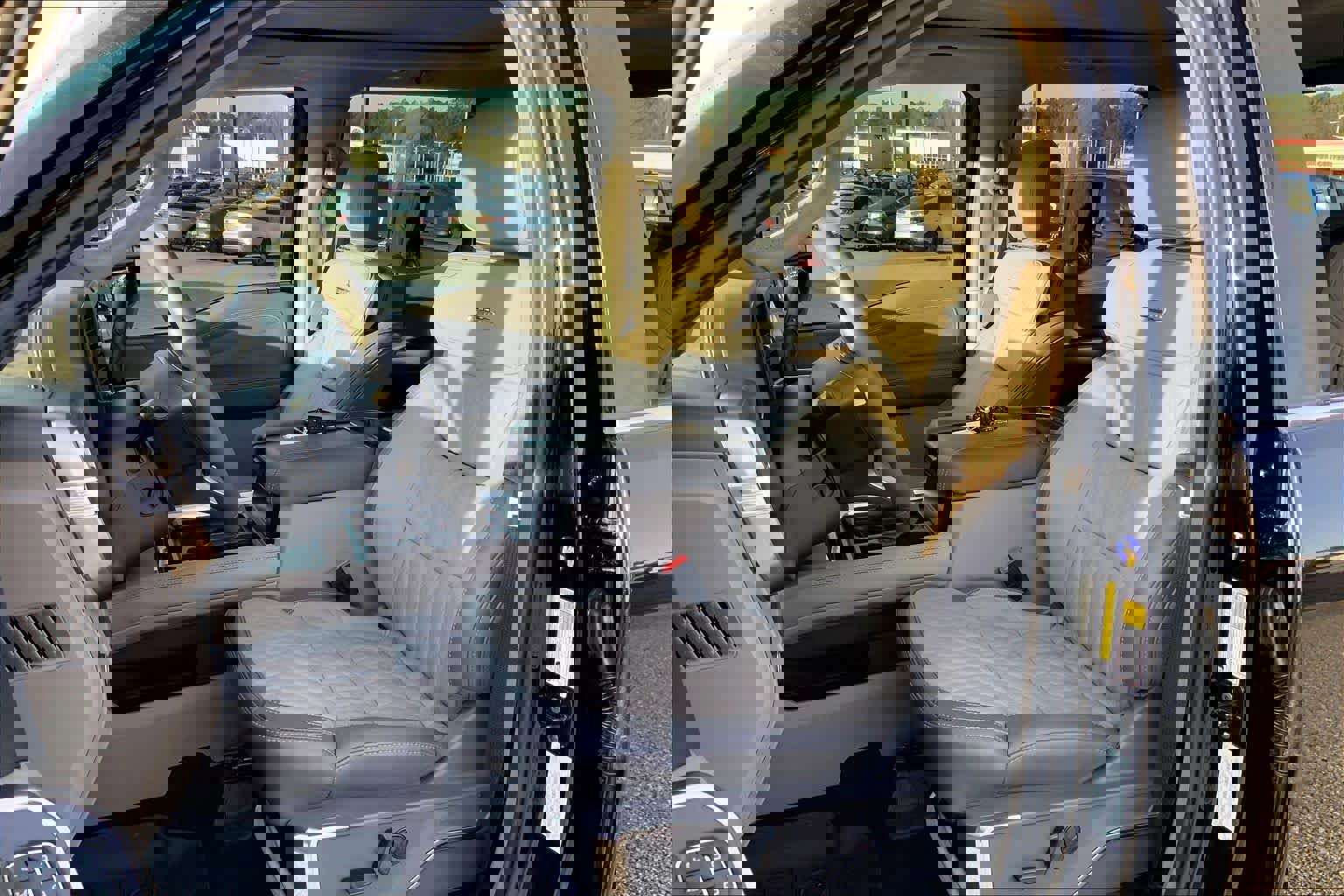 Certified 2026 Ford F350 Platinum w/ Platinum Plus Package image 8