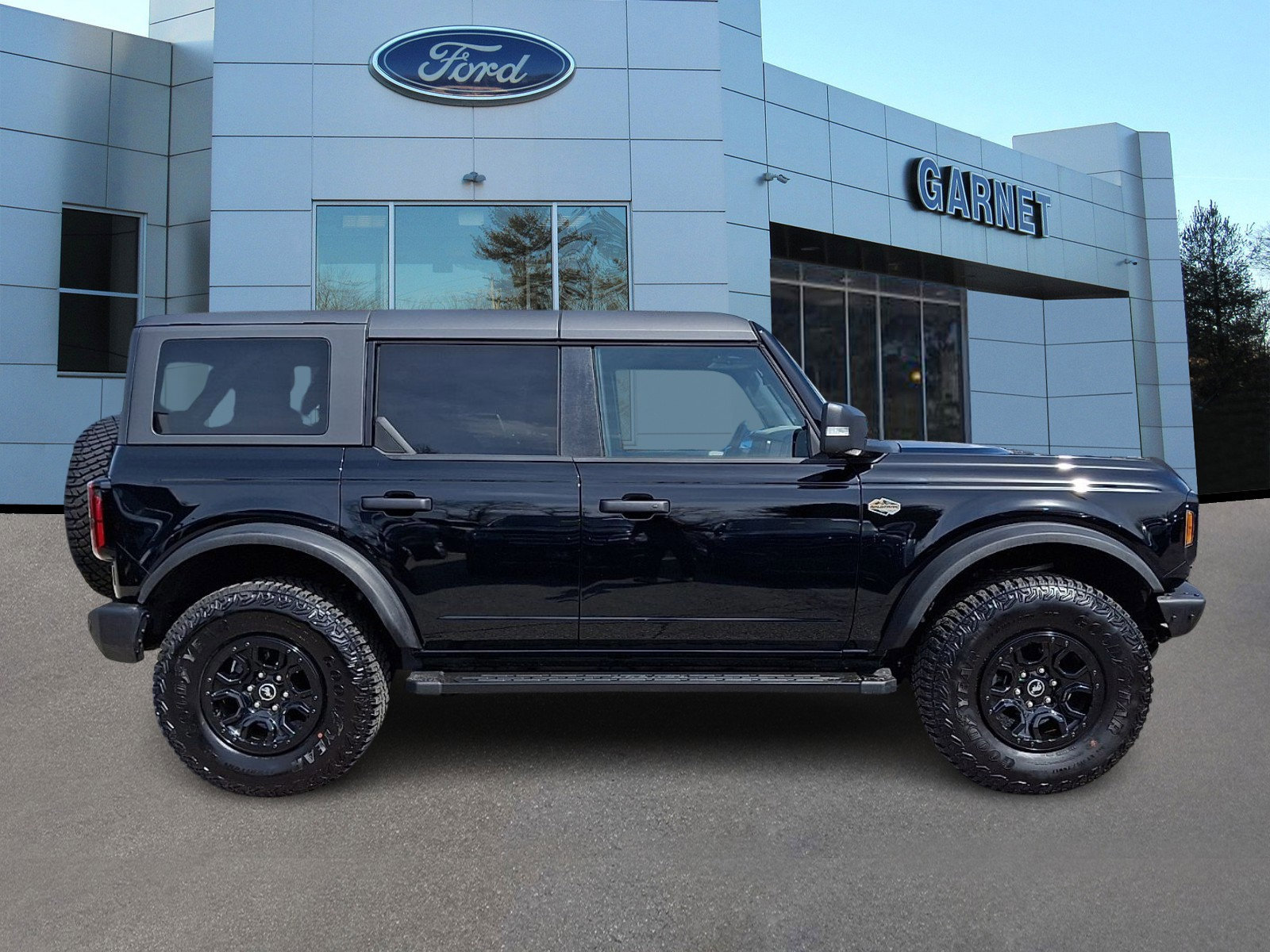 Certified 2024 Ford Bronco Wildtrak image 5