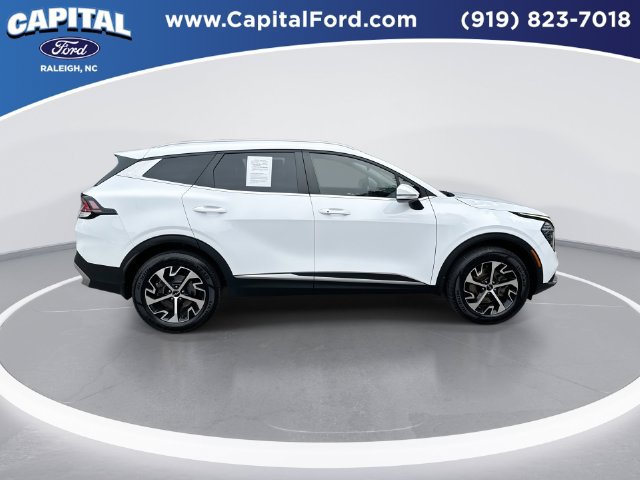 Used 2024 Kia Sportage EX AWD/4WD image 9
