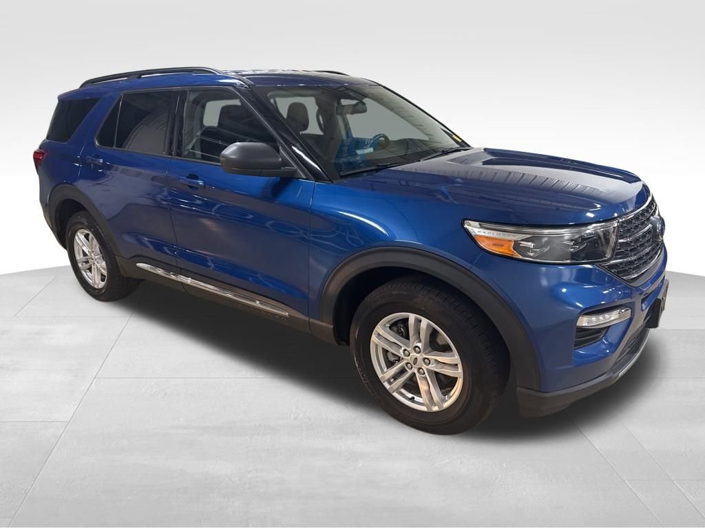 Certified 2022 Ford Explorer XLT w/ Equipment Group 202A image 10
