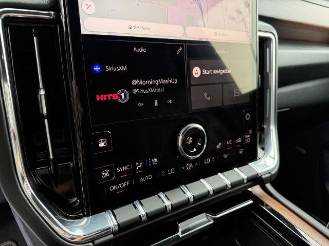 Used 2025 GMC Yukon Denali AWD/4WD image 22