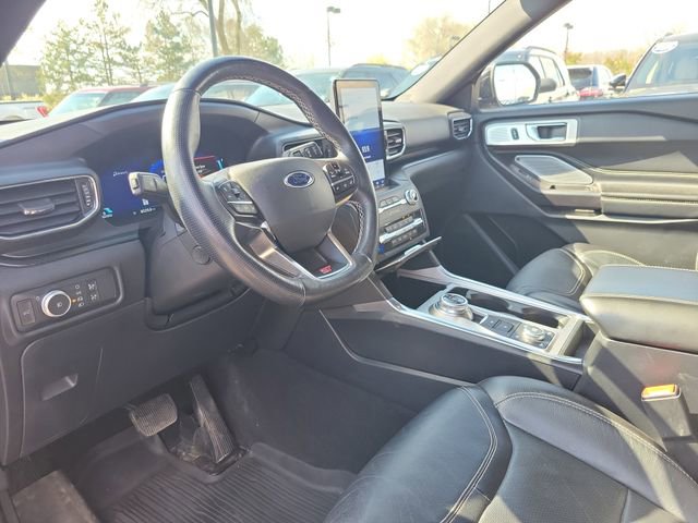Certified 2020 Ford Explorer ST w/ Premium Technology Package AWD/4WD image 14