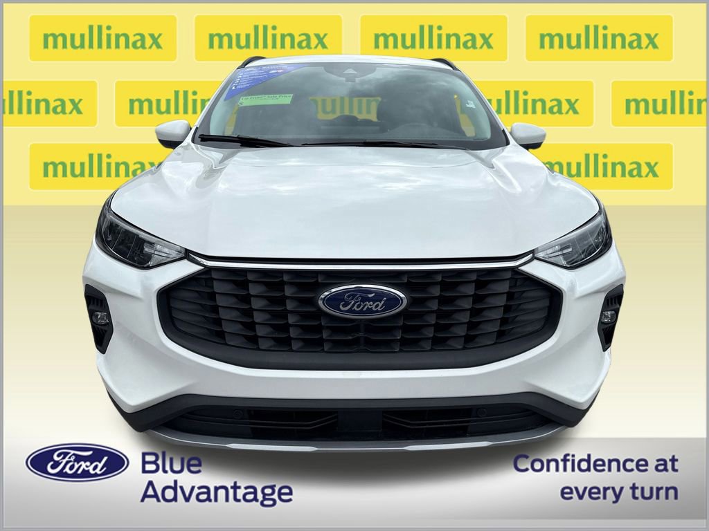 Certified 2024 Ford Escape SE image 6