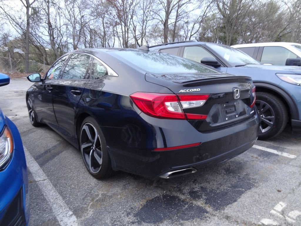 Used 2022 Honda Accord Sport image 2