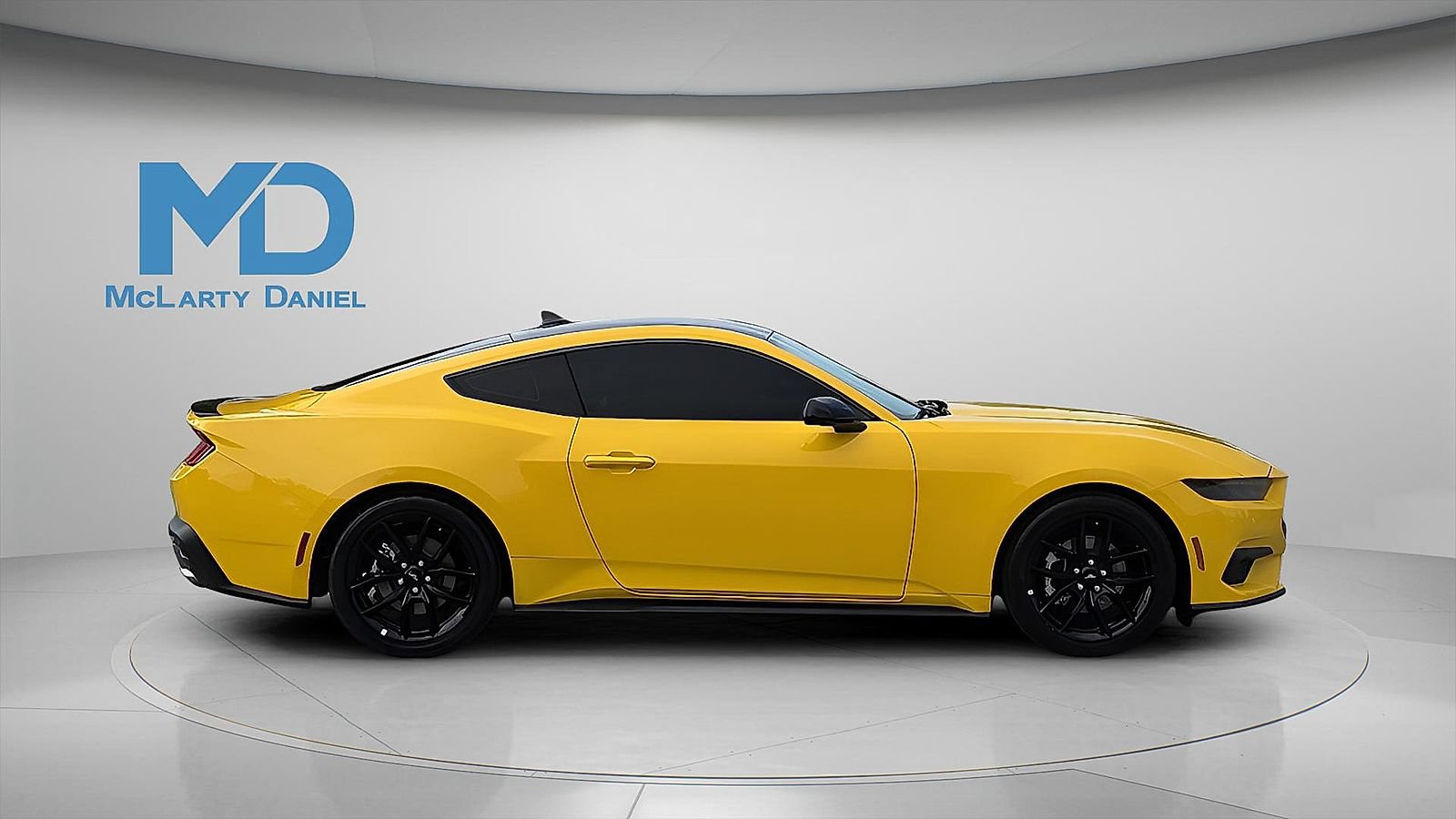 Certified 2024 Ford Mustang Coupe RWD image 6