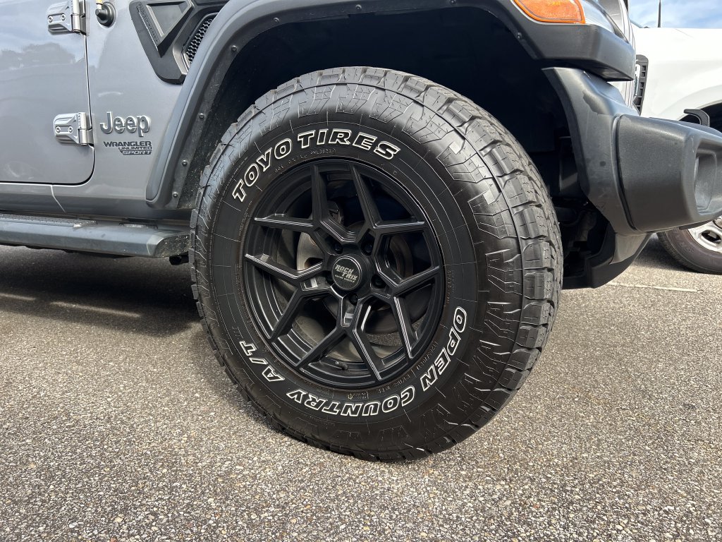 Used 2021 Jeep Wrangler Unlimited Sport AWD/4WD image 7