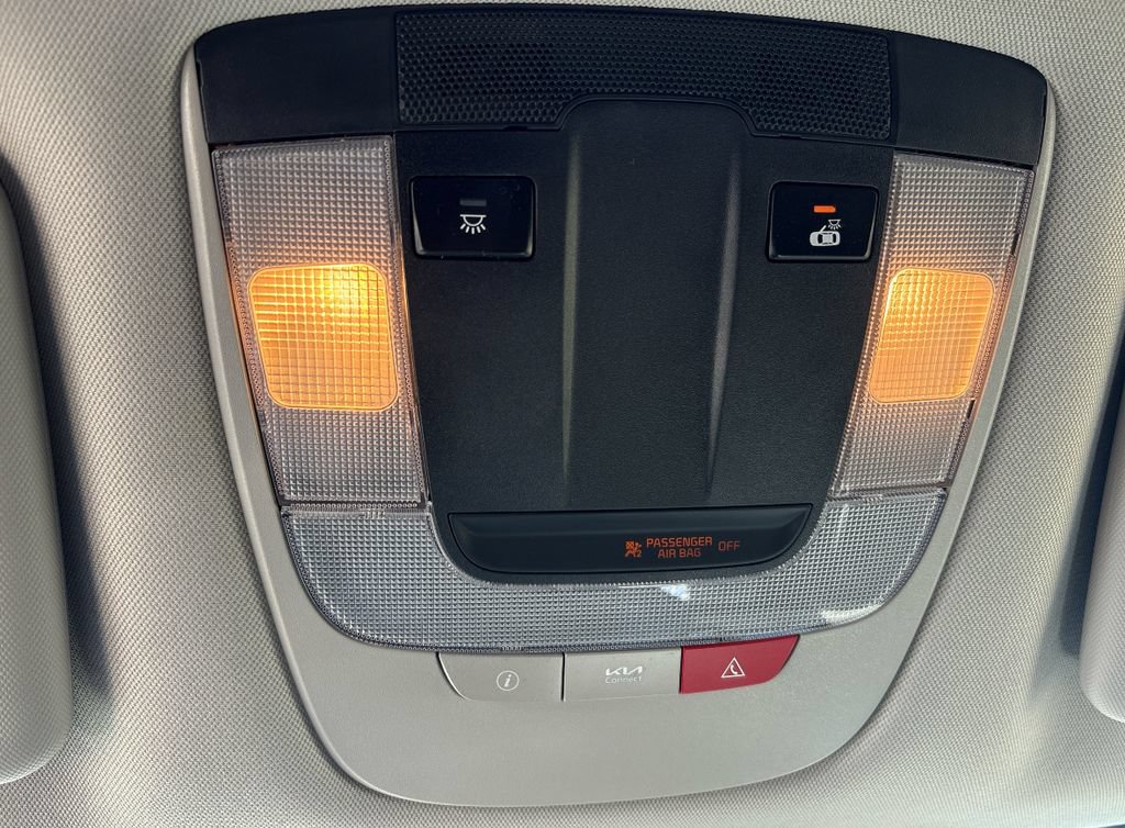 Used 2023 Kia Sportage EX FWD image 32